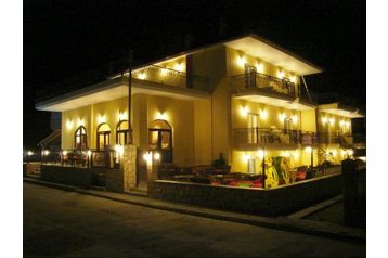 Grecia Byt Paralia Vrasna, Exterior